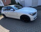 BMW 118i Sport Line 170PS Schiebedach - BMW 118 in Duisburg