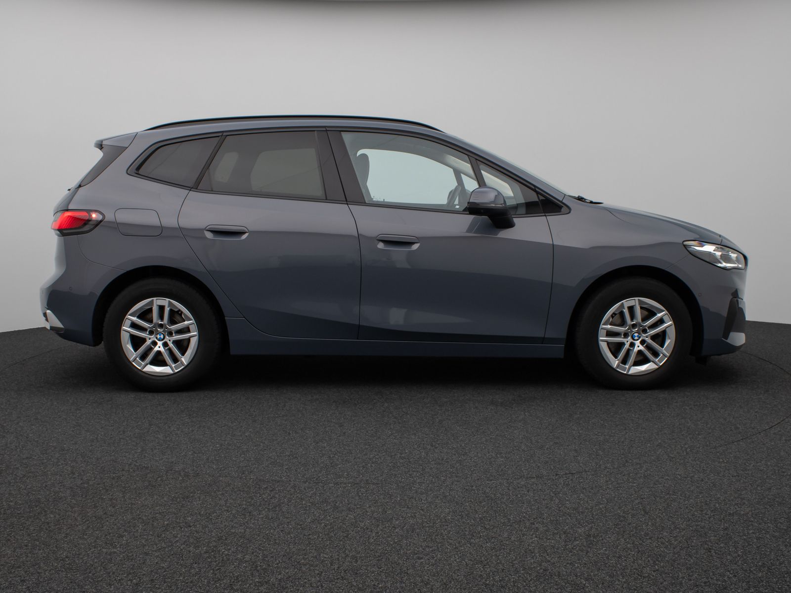 Fahrzeugabbildung BMW 218d Active Tourer Panorama 360°HUD Komfort AHK