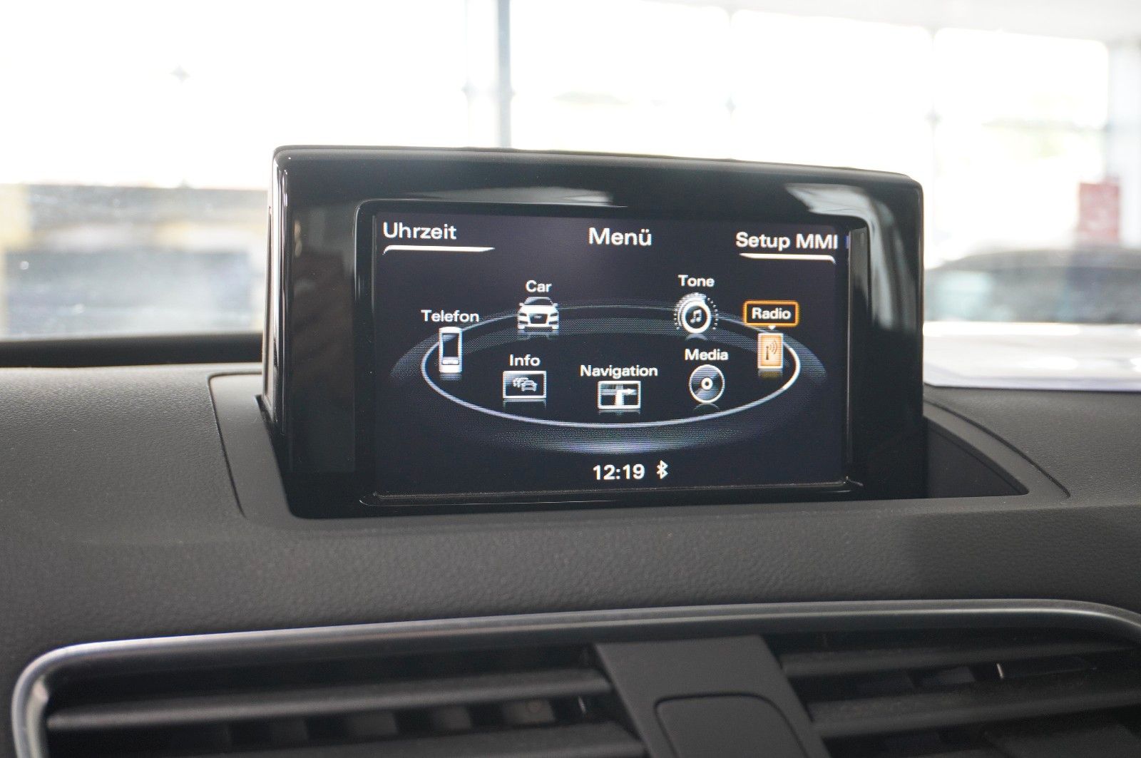Fahrzeugabbildung Audi Q3 1.4 TFSI ULTRA SPORT NAVI/SHZ/PDC/SPORT/AHK