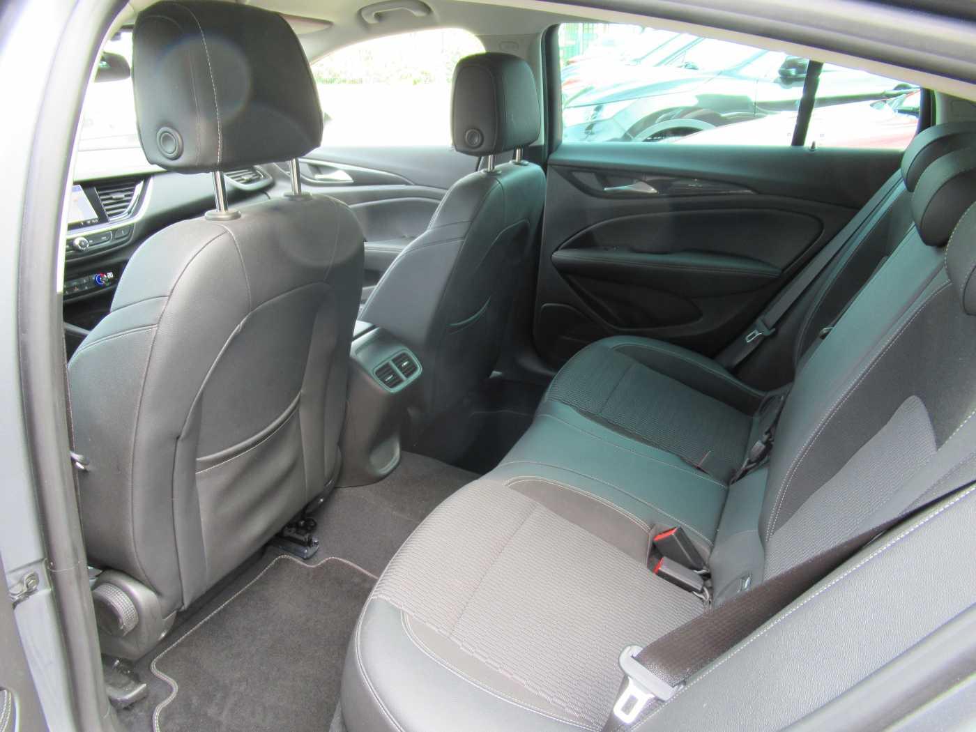 Opel Insignia Grand Sport 2.0 Elegance