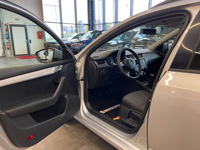 MYAUTOCENTER – Gebraucht- und Jahreswagen mit Werkstattservice in Pfaffenhofen Skoda Octavia Combi Ambition *2. Hand*Klima*PDC*Radio*