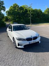 BMW 320 Sport Line  Individual Hochglanz Shadow Line - BMW 320 aus 2020