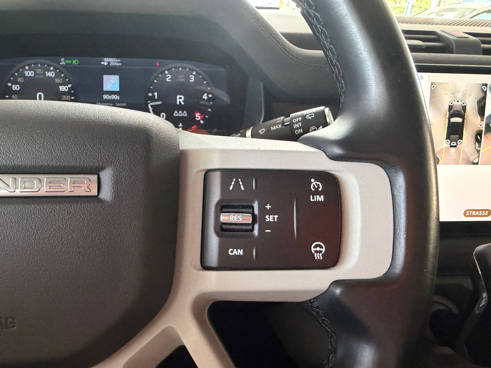 Fahrzeugabbildung Land Rover Defender 110 XS Edition/PANO/AHK/MERIDIAN/3D-KAM