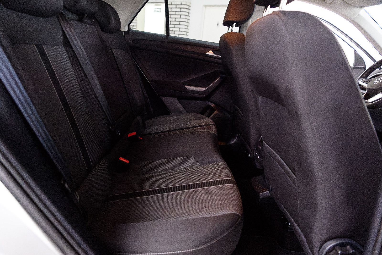 Fahrzeugabbildung Volkswagen T-Roc Life 1.0 TSI NAVI+PDC+SHZ+APP