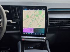 Fahrzeugabbildung Rafale Alpine E-Tech Plug-in 300 4x4