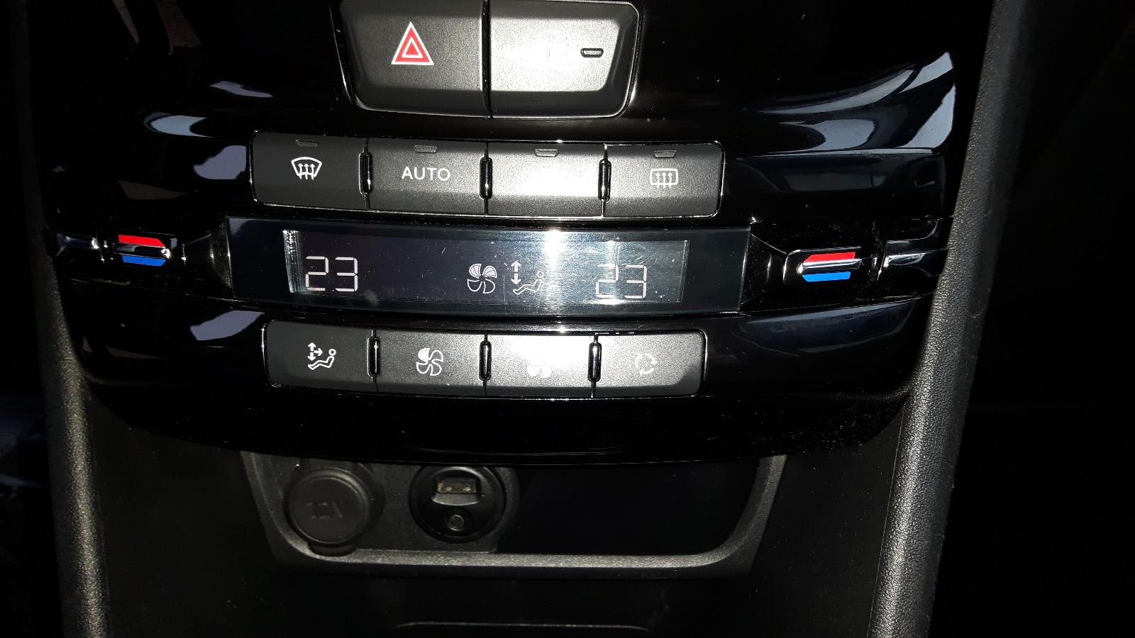 Peugeot 2008 1,2 PureTech 110  Allure