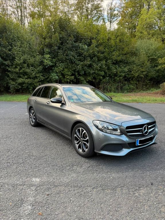 Image of Mercedes-Benz C 200
