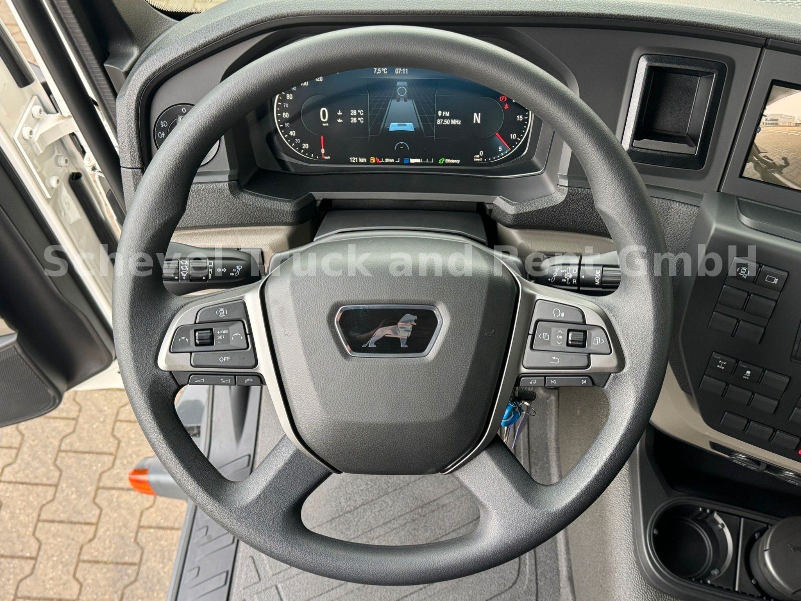 Fahrzeugabbildung MAN TGL 8.220 MEILLER TRIGENIUS 2x Ahk HIAB 072