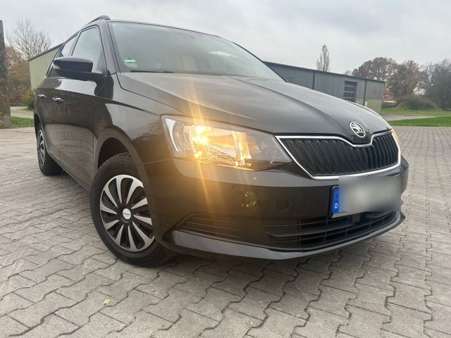 Skoda Fabia 1,2 Benzin, Klima, Schwarz Kom...