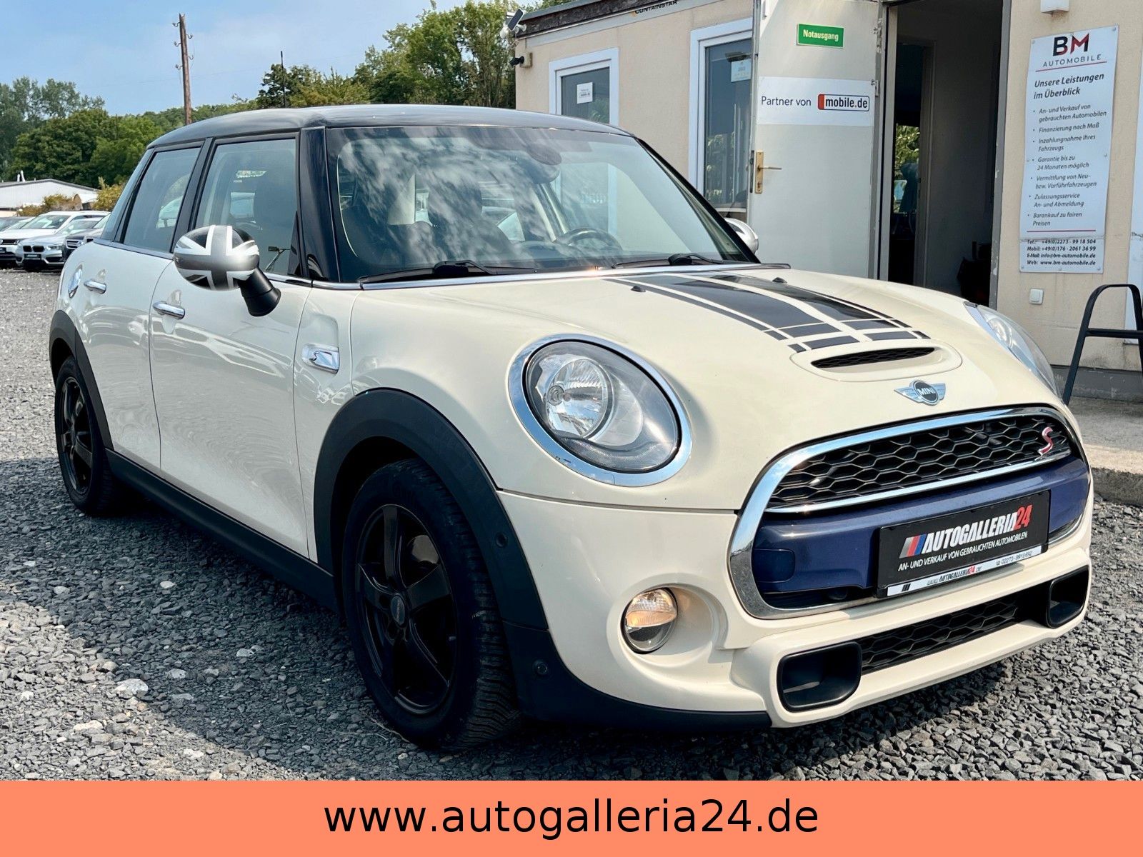 Fahrzeugabbildung MINI Cooper SD Aut. JCW Lenkrad PDC Kamera SPORTSITZE