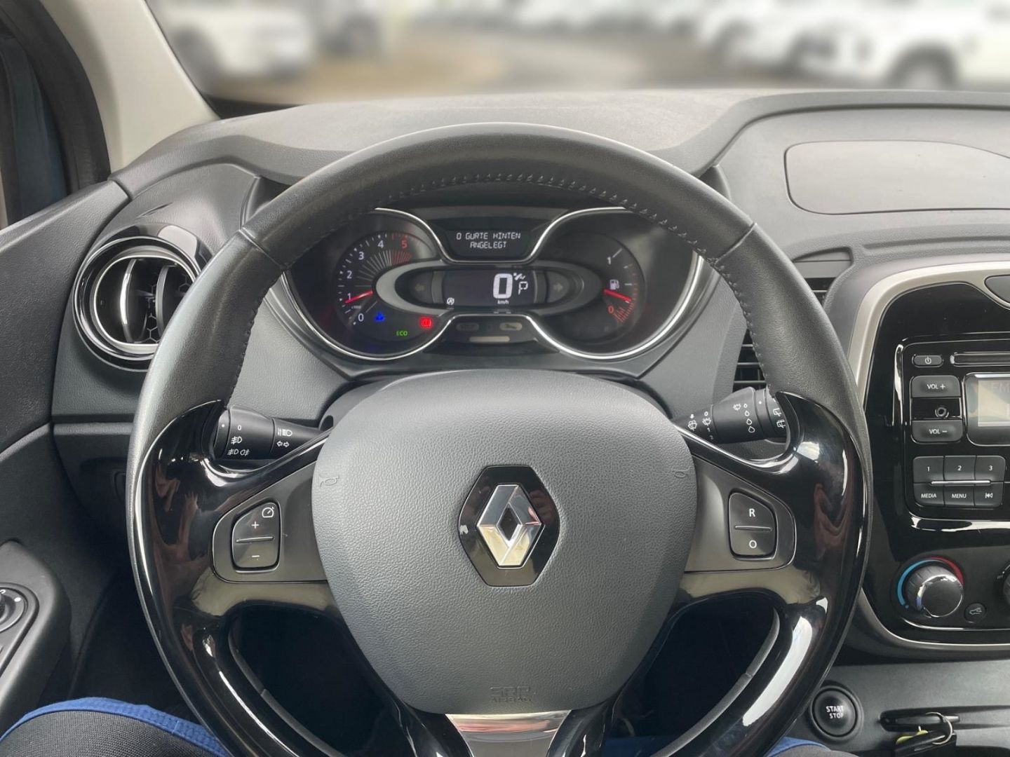 Fahrzeugabbildung Renault Captur 1.5 dCi Experience Tempomat Parksensoren