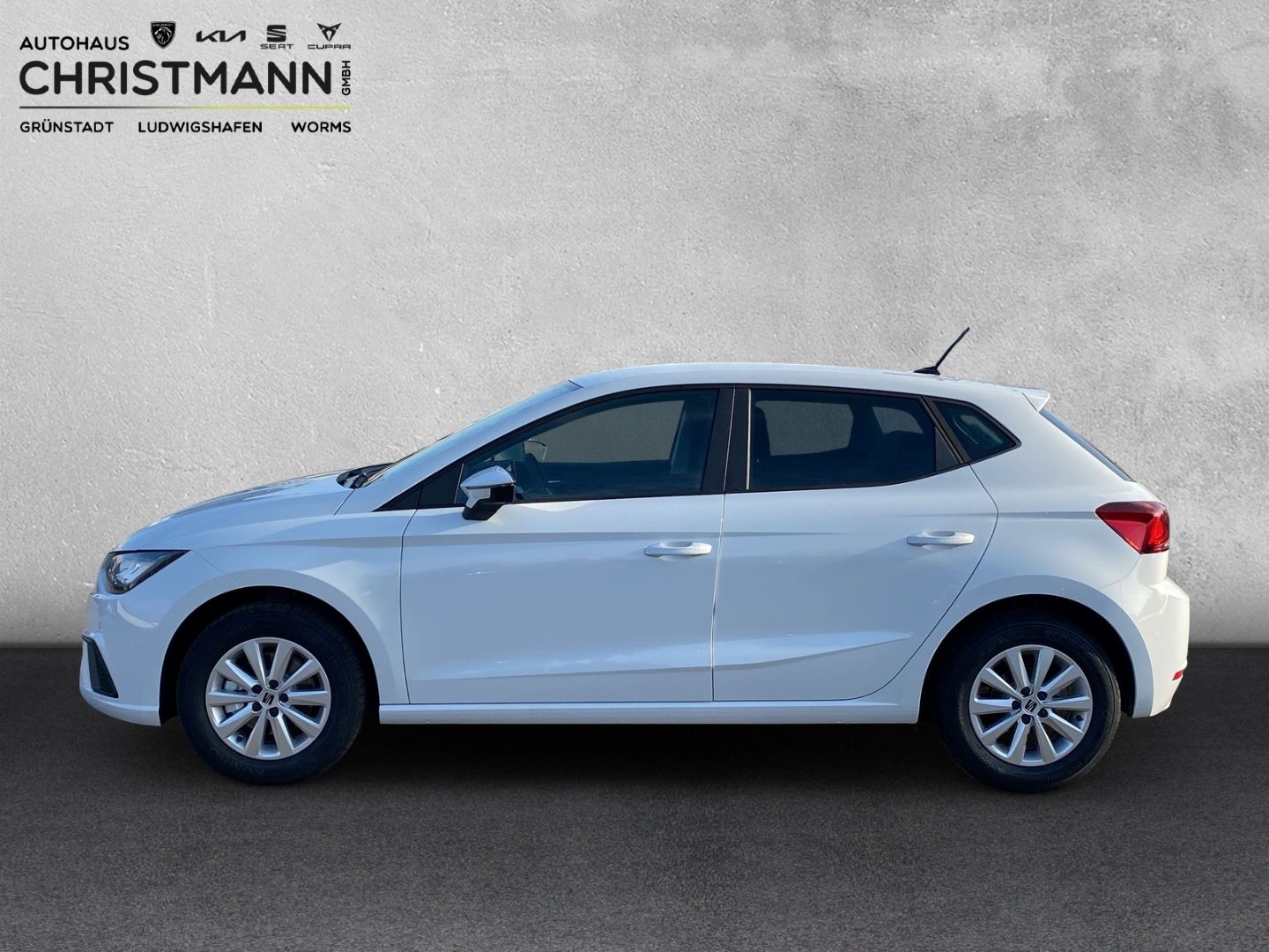Fahrzeugabbildung SEAT Ibiza Style Road Ed. *SHZ*NAVI*PDC*CAM*Full-Link