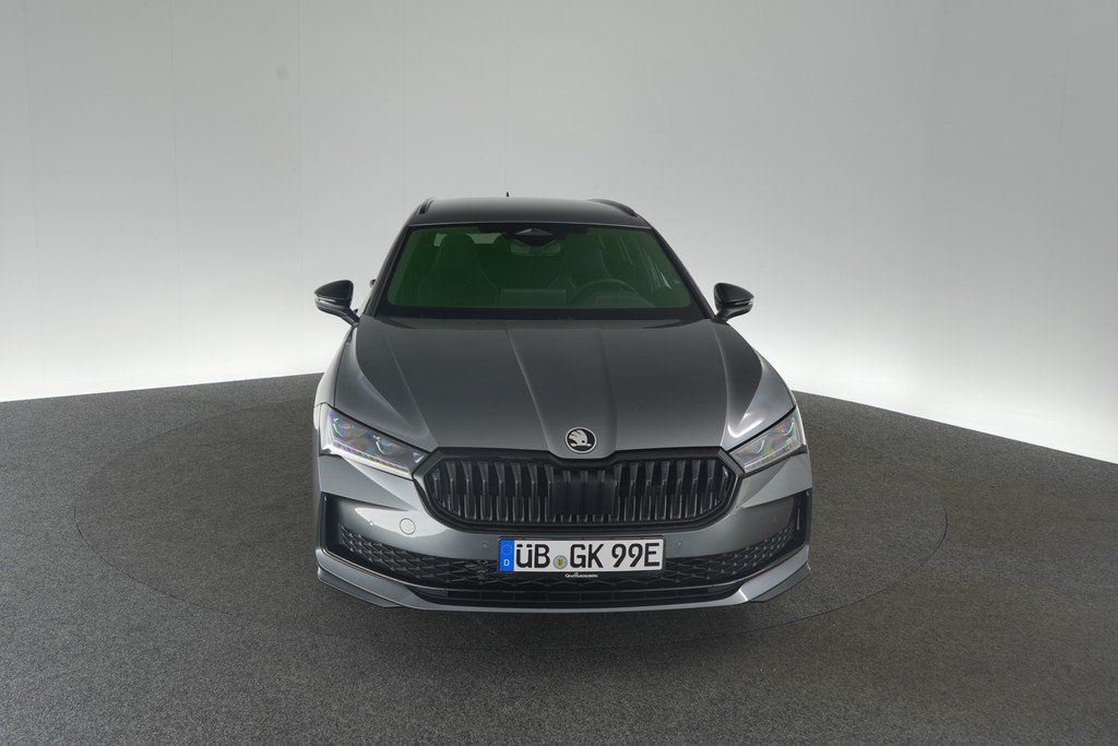 Skoda Superb Combi iV 1.5 TSI DSG Sportline AHK Navi imagem 3