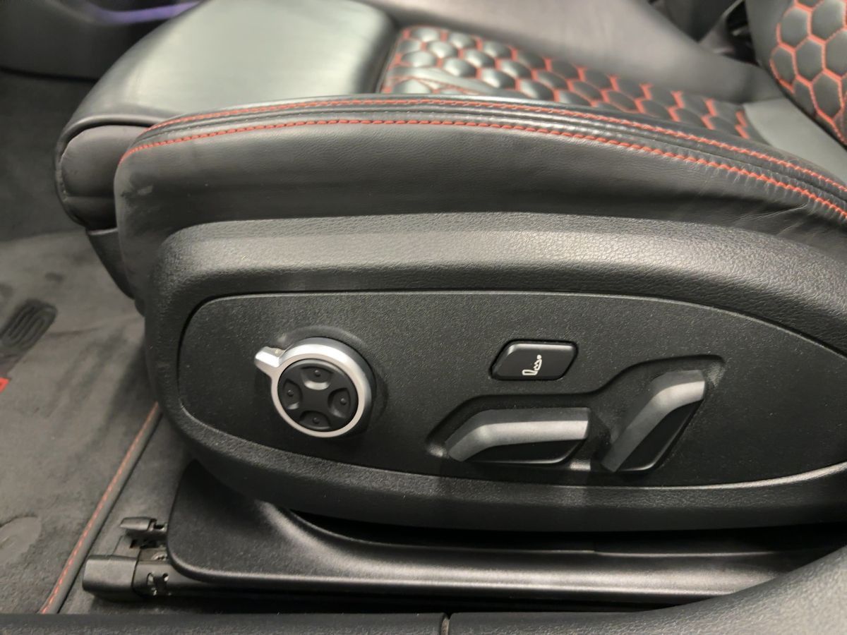 Audi RS4 - Bild 18