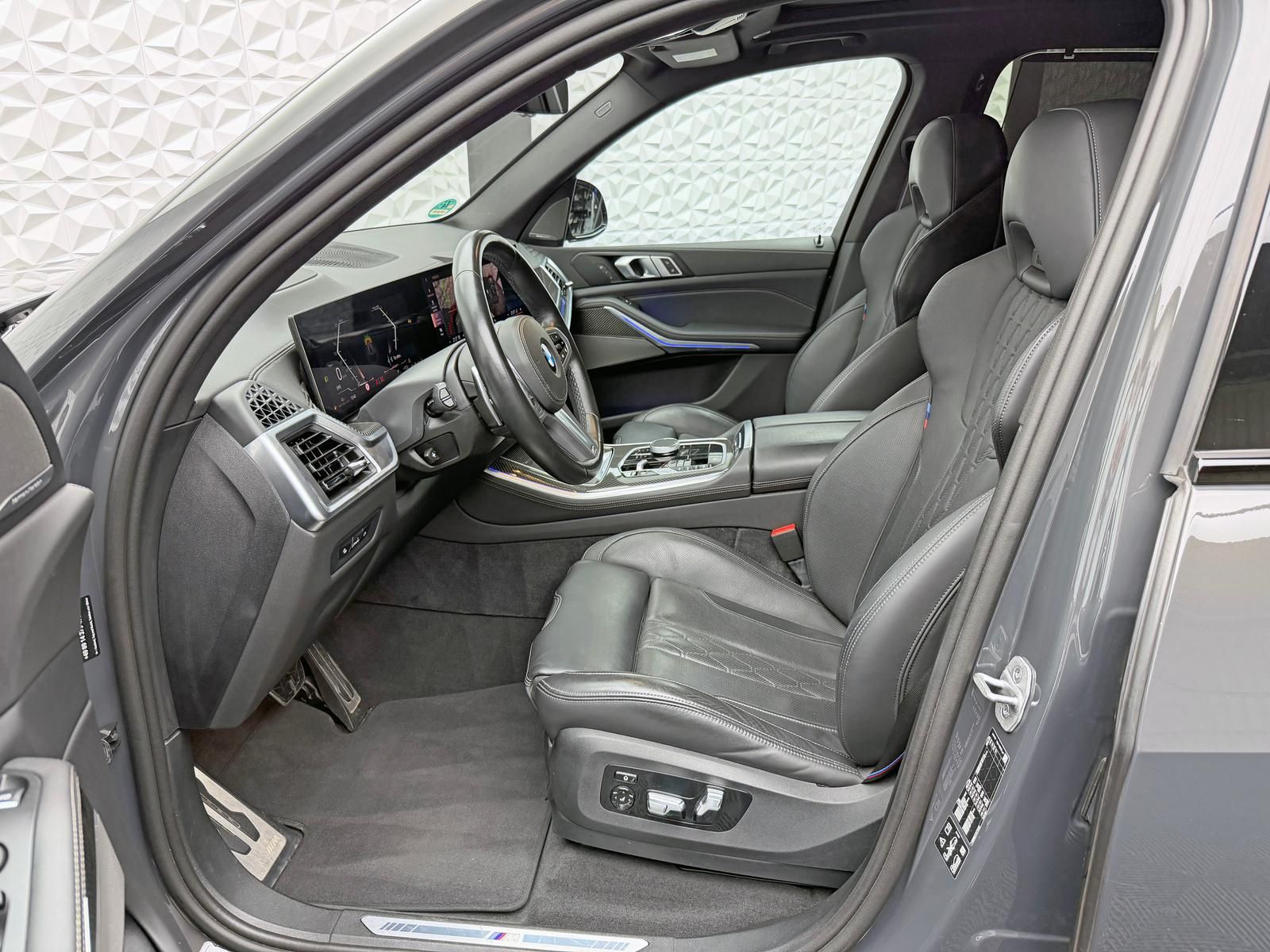 Fahrzeugabbildung BMW X5 40d XDR/M-PERFORMANCE/M-PAKET/H&K/LASER/AHK