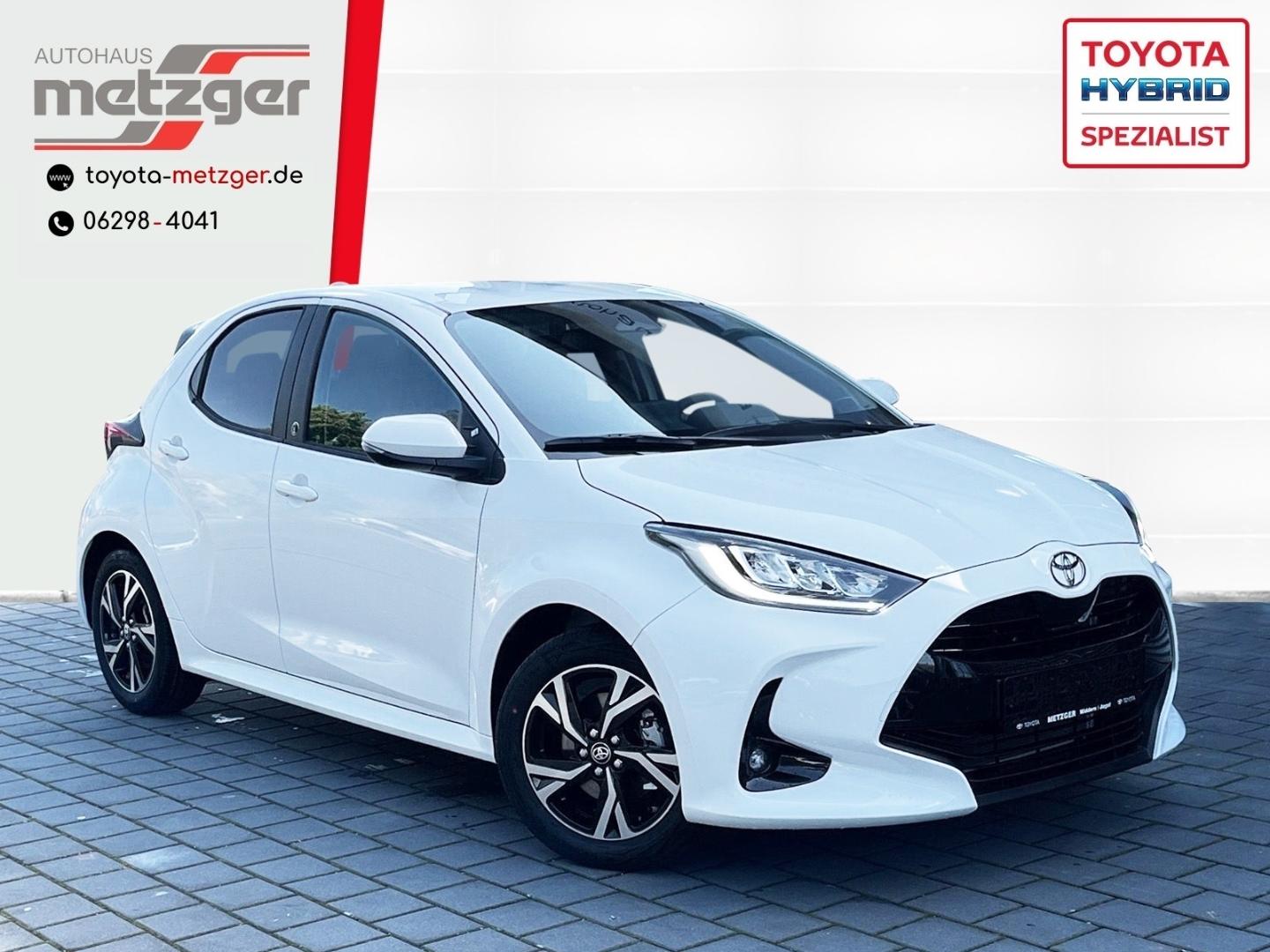 Toyota Yaris HYBRID Teamplayer +Kamera +LED-Scheinwerfe