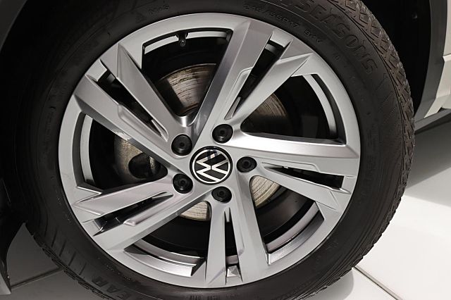 T-Roc R-Line 1.5 TSI DSG AHK ACC Ganzjahresreife