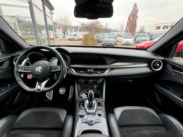 ALFA ROMEO Stelvio Quadrifoglio 2.9V6 Bi-Turbo Carbon-Brems