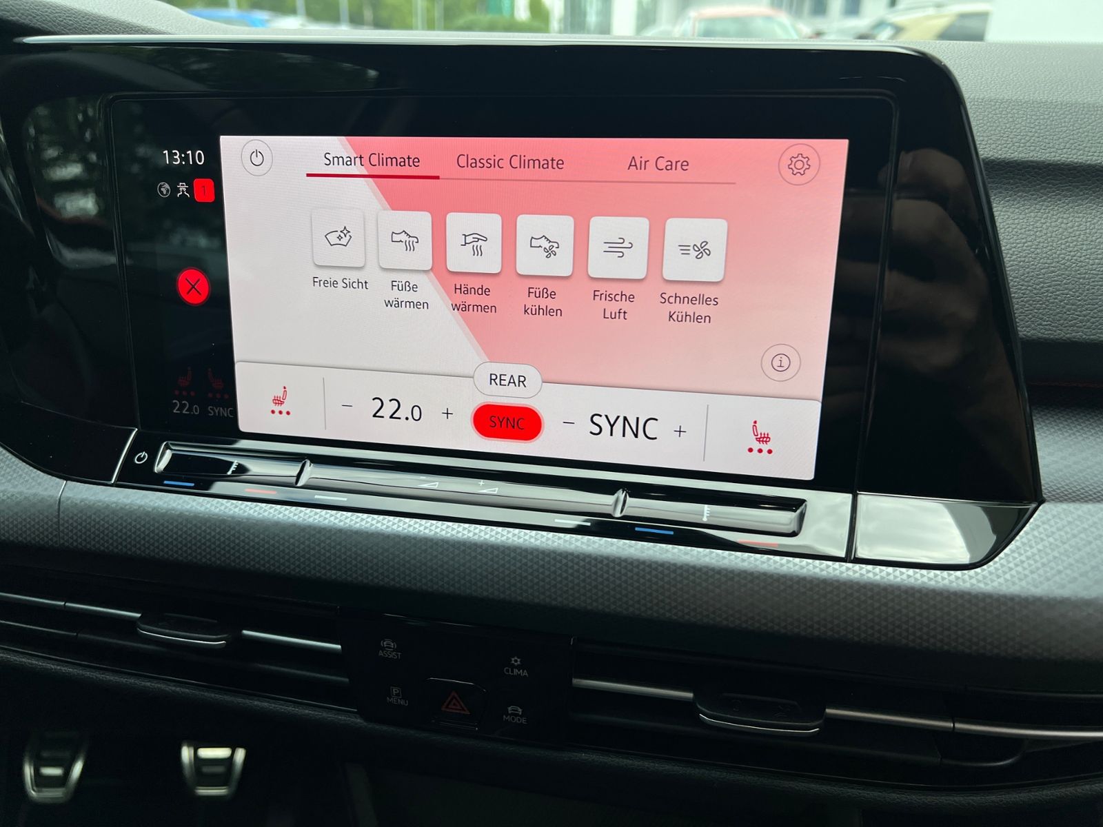 Fahrzeugabbildung Volkswagen Golf VIII Active 1.5 TSI OPF *Garantie, IQ-Drive