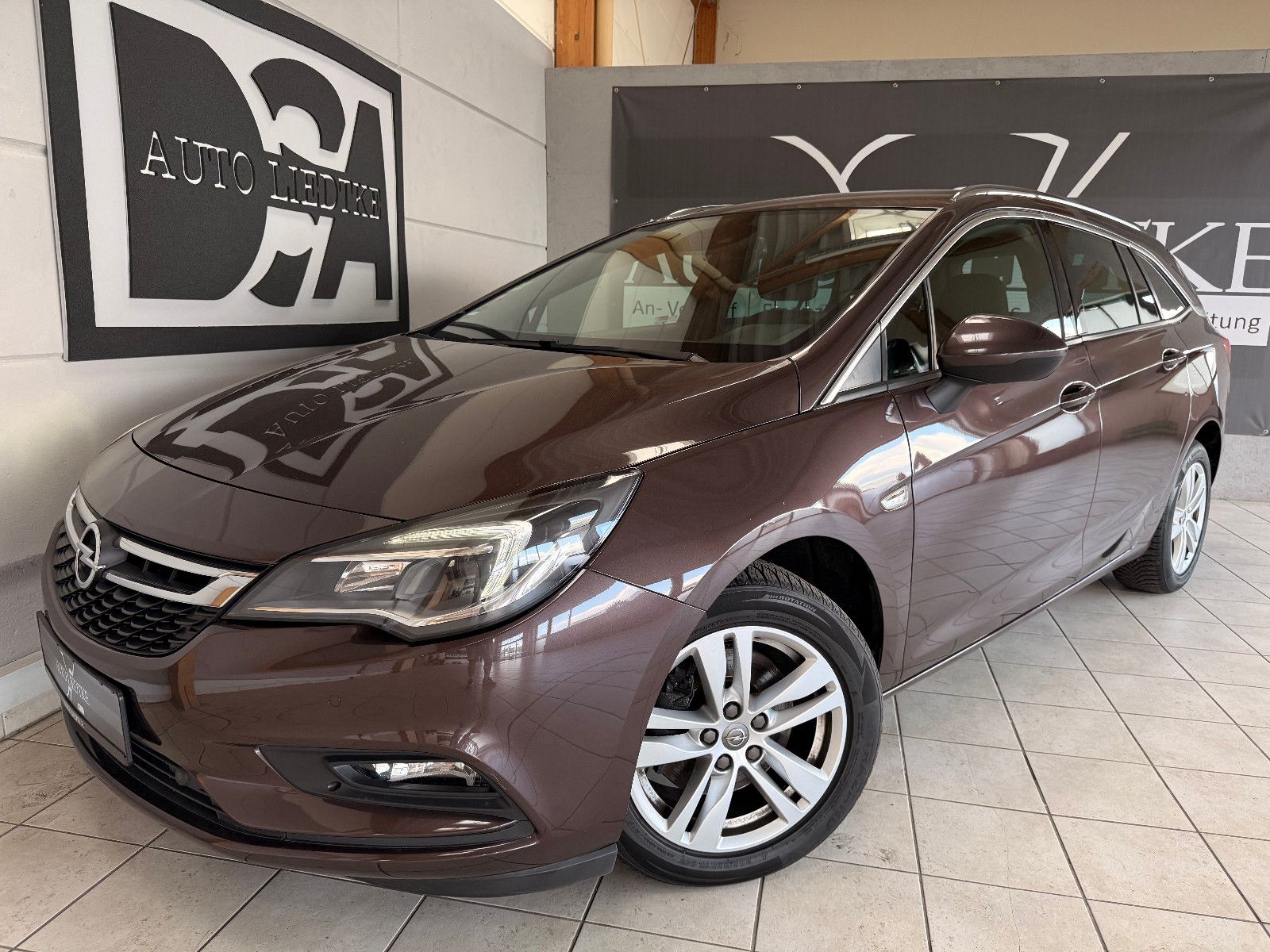 Opel Astra - 1