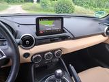 Mazda MX-5 RF 2.0 Selection, Bose, Matrix, Design-Pake - Mazda MX-5: RF