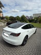 Tesla Model 3 Standard-Reichweite Plus - Hinterrad... - Tesla Gebrauchtwagen in Frankfurt