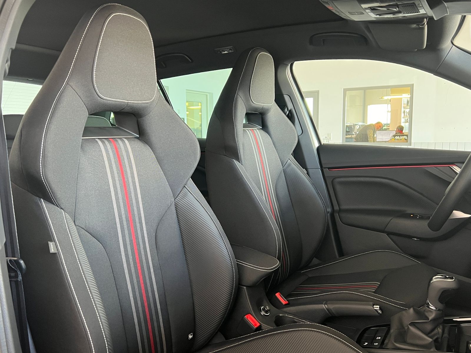 Fahrzeugabbildung SKODA Kamiq Monte Carlo 1.0 TSI DSG *AHK, Matrix-LED*