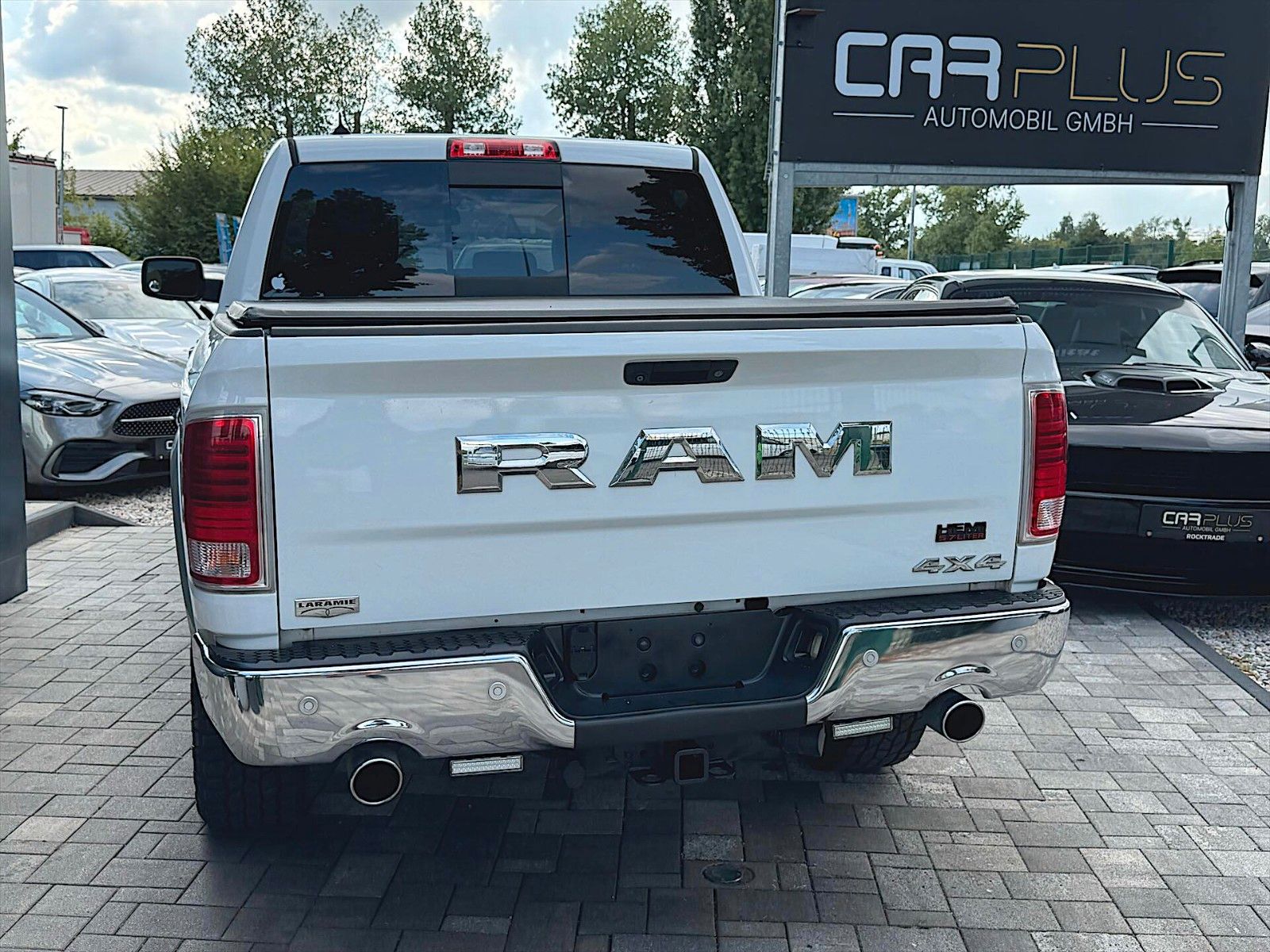 Fahrzeugabbildung Dodge RAM 5.7 V8 HEMI LARAMIE CrewCab 4x4 LPG  PRINS