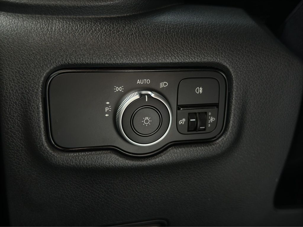 Fahrzeugabbildung Mercedes-Benz Vito 114 CDI Kasten Lang SpurH*SpurW*Facelift
