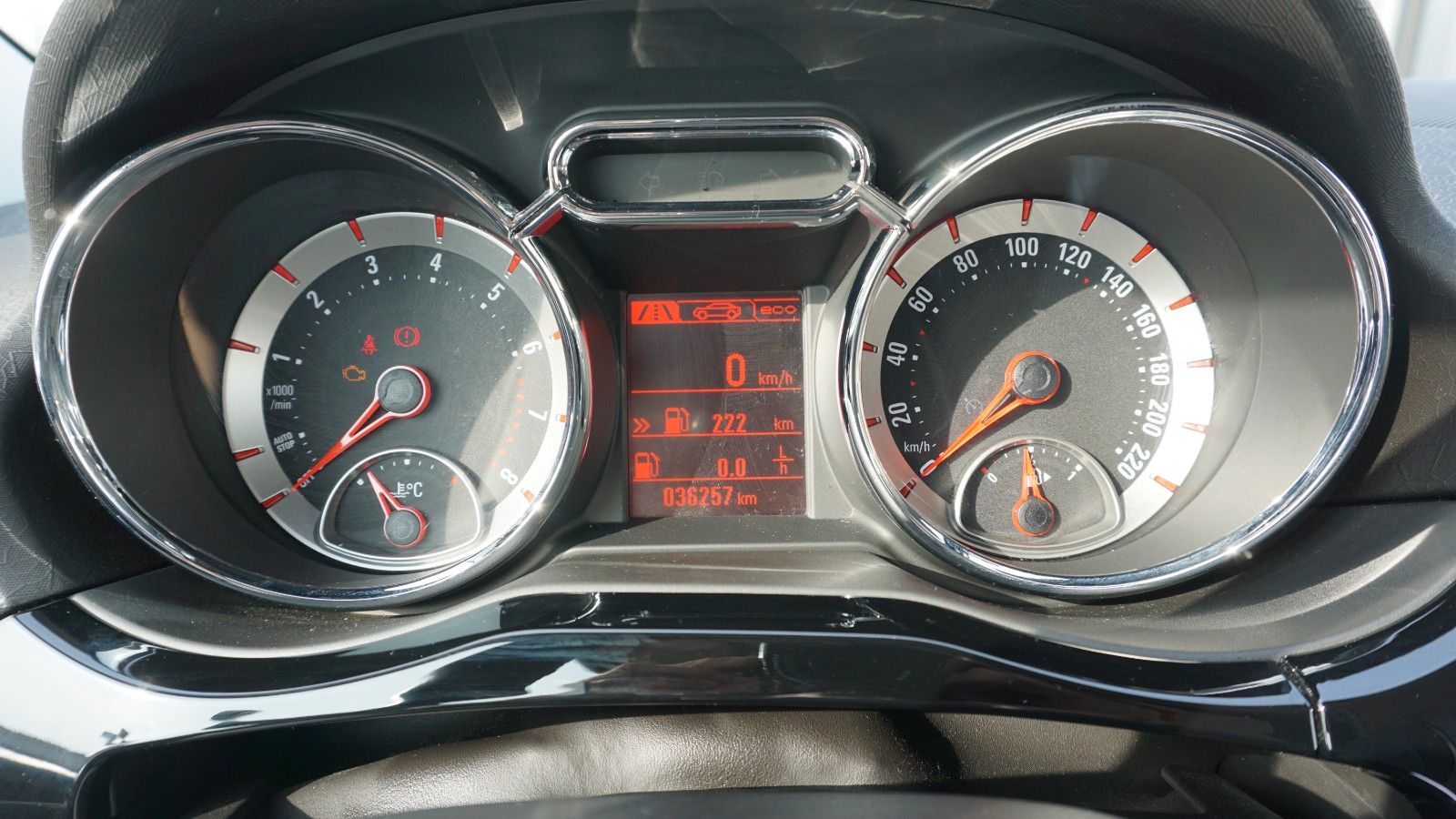 Fahrzeugabbildung Opel Adam JAM 1.4 64kW S/S, PDC, HSA, ESP, Tempomat