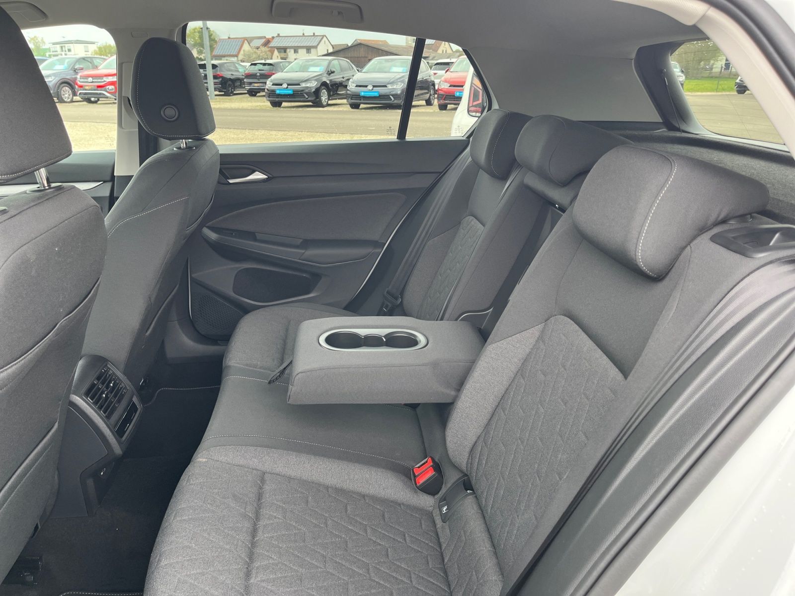 Volkswagen Golf - Bild 11