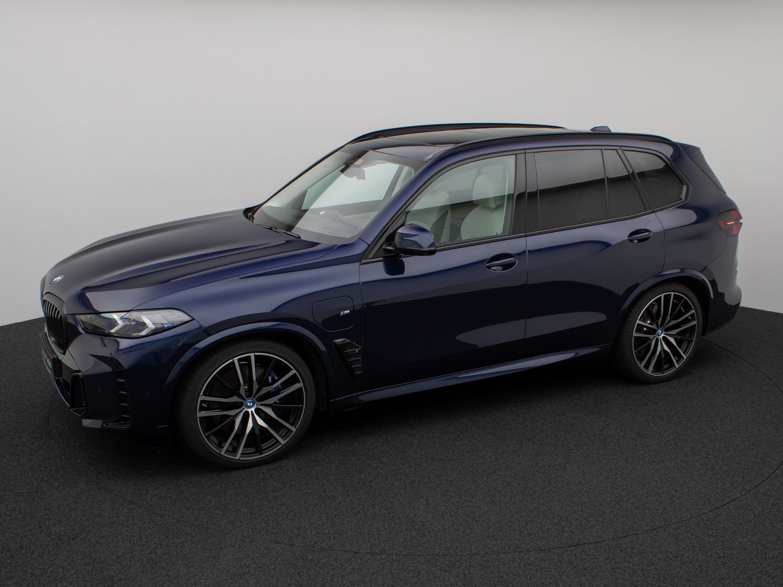 Fahrzeugabbildung BMW X5 xD50e M Sport 360°H/K Panorama Individual 22"
