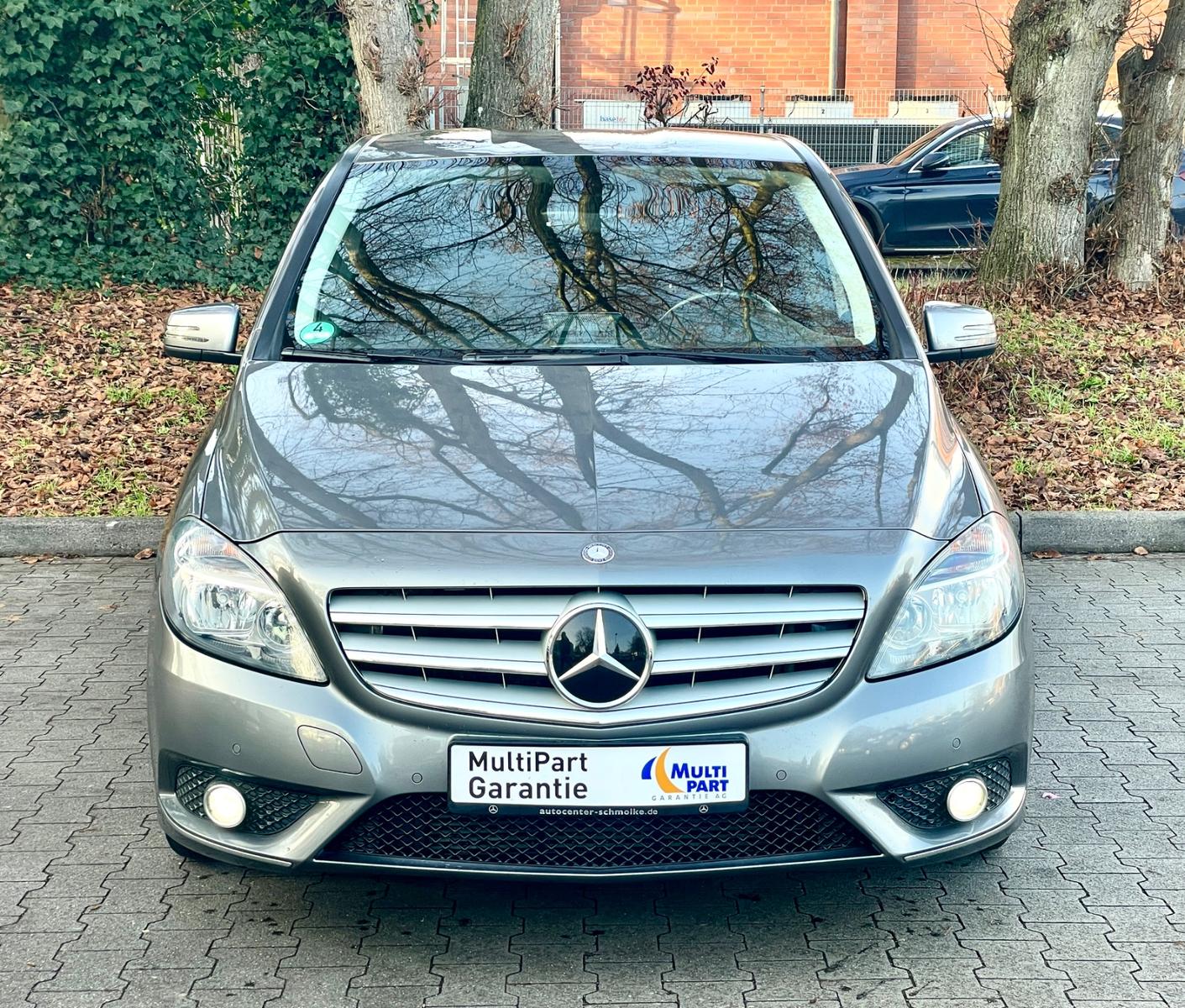 Mercedes-Benz B 180 Automatik/Scheckheft/Navigation