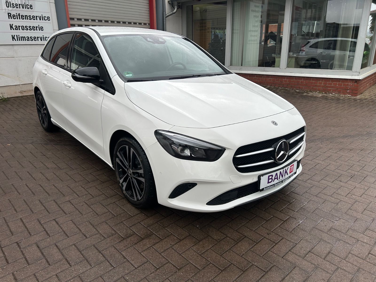 MERCEDES-BENZ B 220 4Matic LED AUTOM. KAMERA NAVI