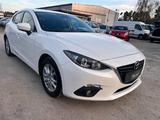 Mazda 3 Lim. Center-Line Navi SHZ Klimaauto Tüv + Insp - weiße Mazda 3