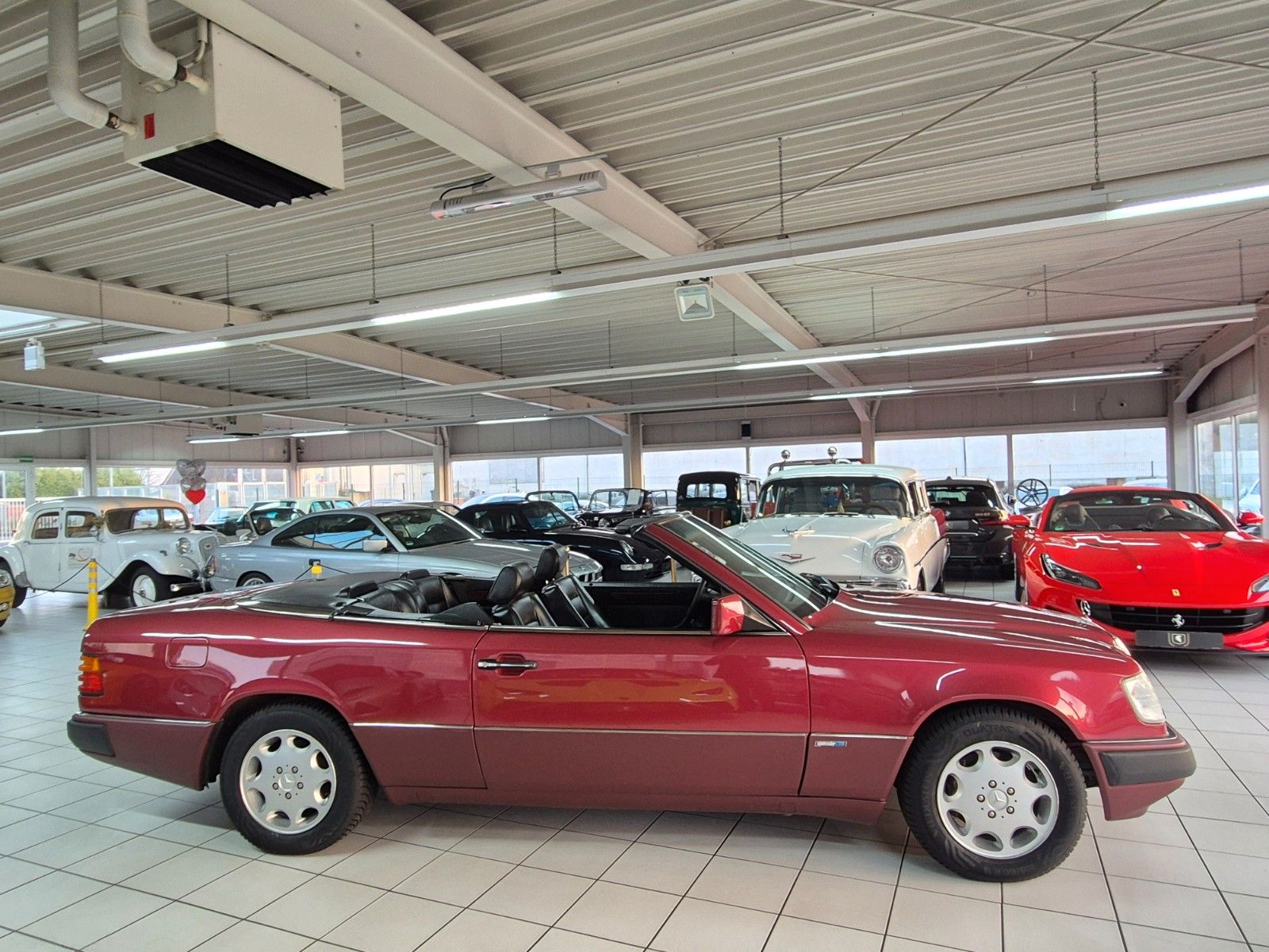 Fahrzeugabbildung Mercedes-Benz 300 CE-24 Sportline/Deutsch/Sehr viele Optionen