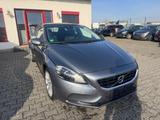 Volvo V40 Momentum - graue Volvo V40
