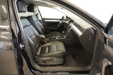 Volkswagen Passat Variant - 12