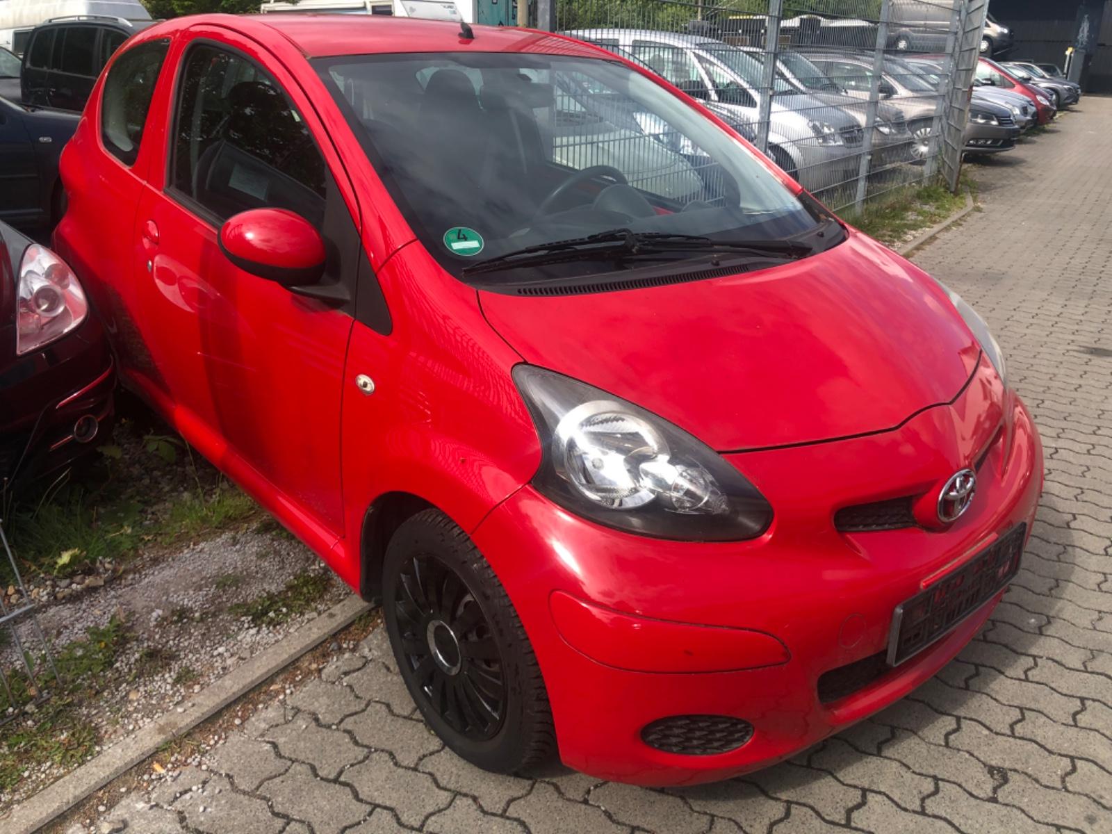 Toyota Aygo AYGO Cool   MODELLJAHR  2012