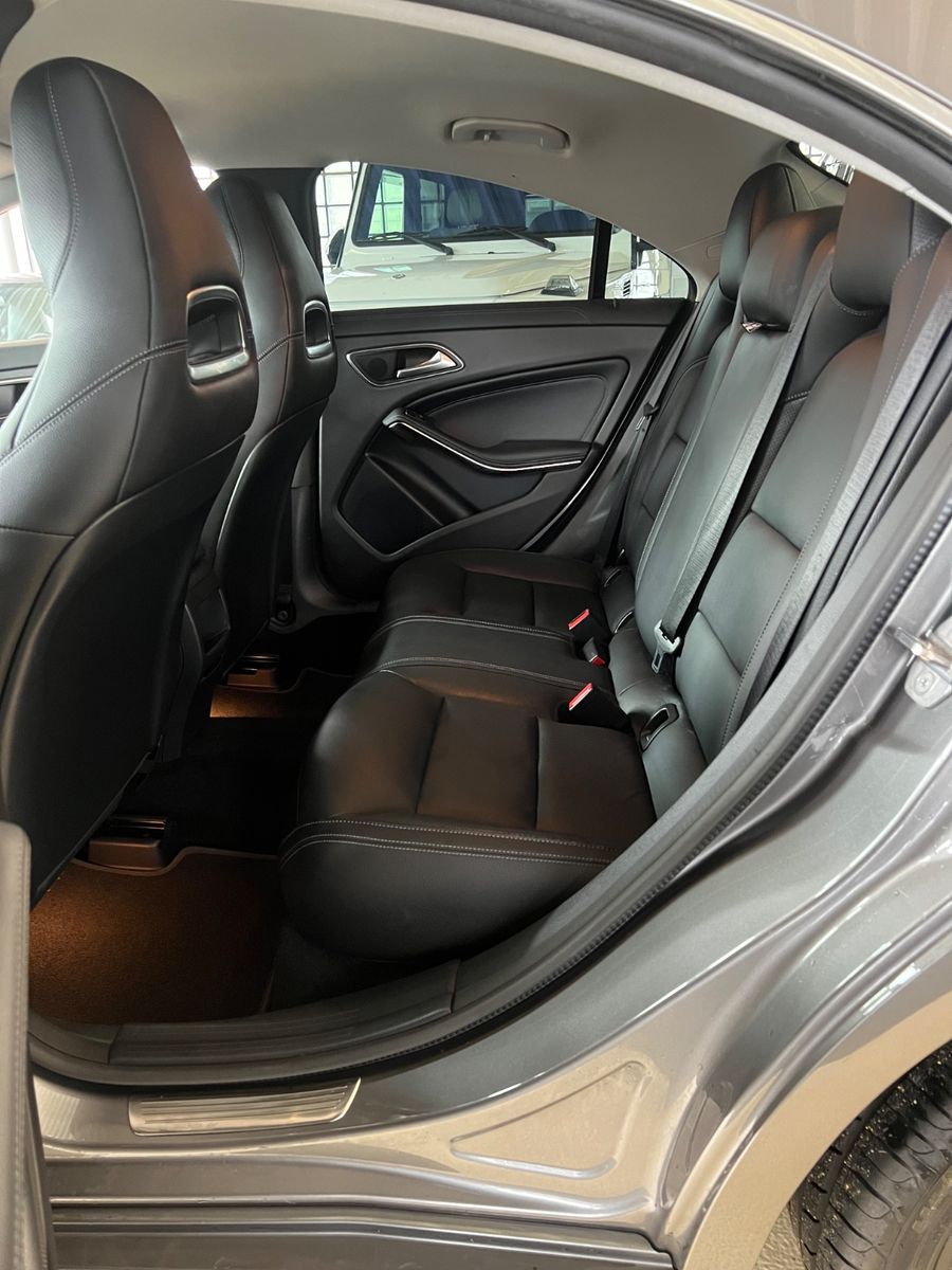 Fahrzeugabbildung Mercedes-Benz CLA 200 *AMG FELGEN*NAVI*KAMERA*