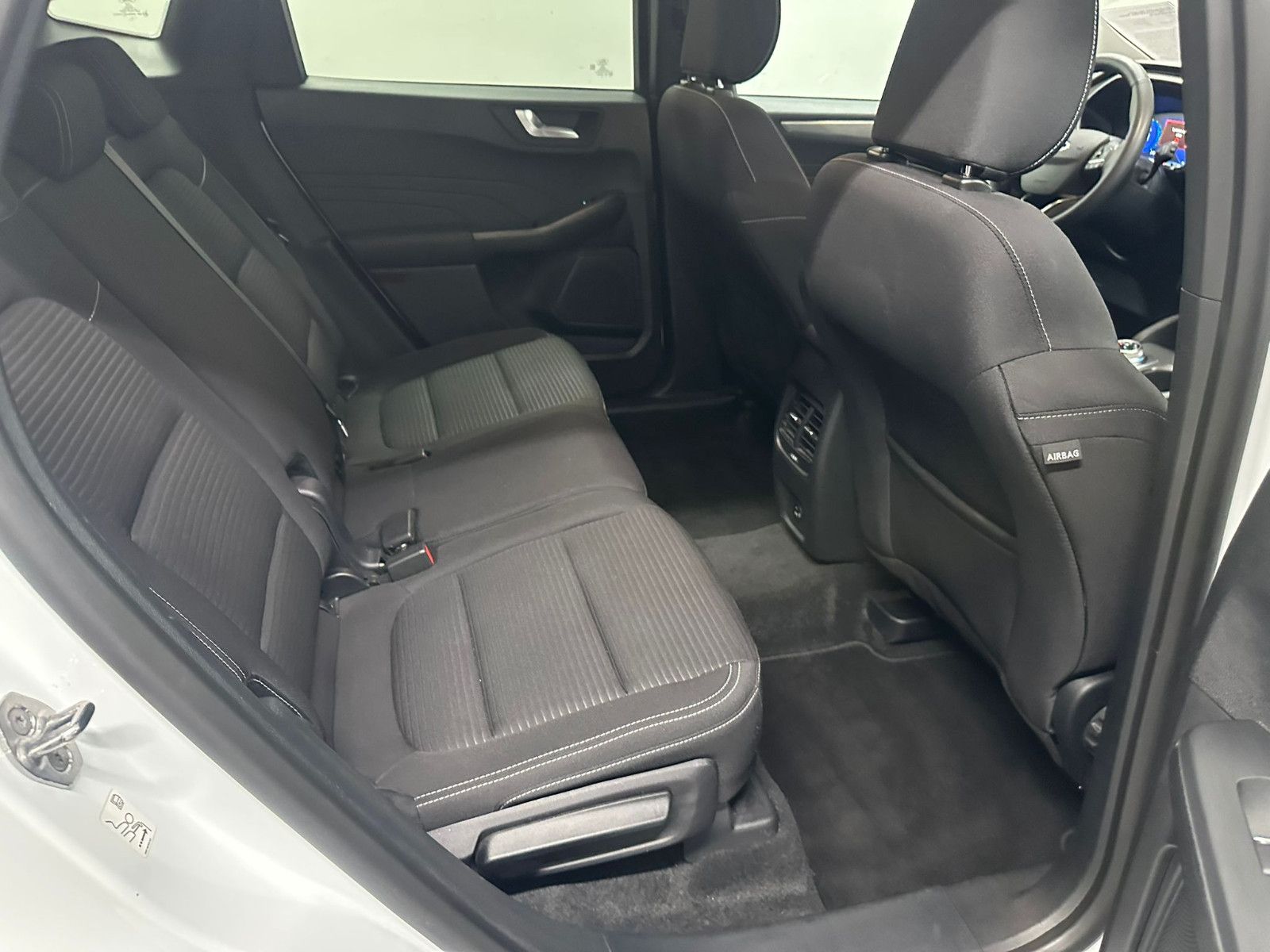Fahrzeugabbildung Ford Kuga 2.0 4 x 4 EcoBlue Titanium AHK*WINTER-PA