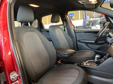 BMW 218 2 Active Tourer *ACC*PDC*NAVI*AHK*LED*Keyles