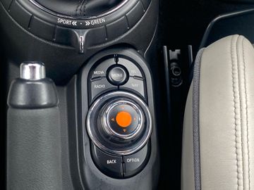 Bild 13 MINI Cooper D Cabrio Cooper D Cabrio*SHZ*NAV*ALLW*CHILI*PDC*LED*