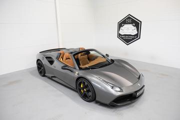 صورة 4 لـ 2016 Ferrari 488 SPIDER