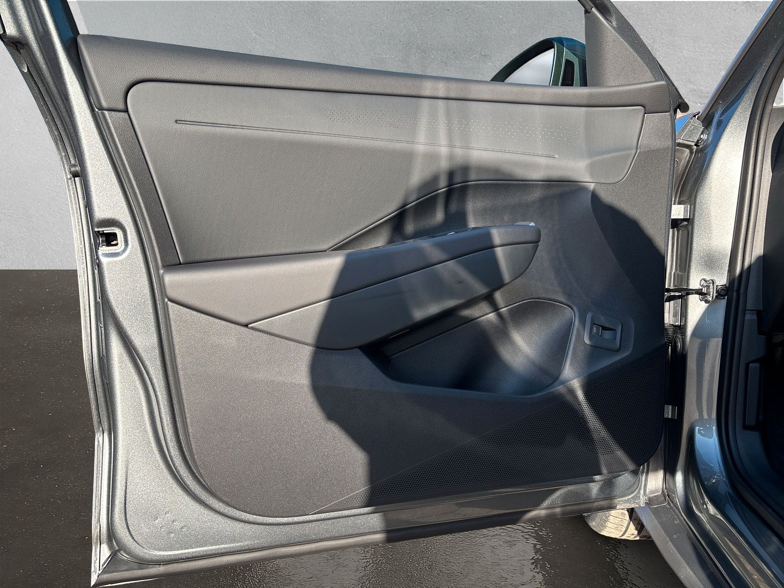 Fahrzeugabbildung Volkswagen T-Roc Style 1.5 eTSI 110kw 7-Gang DSG WR