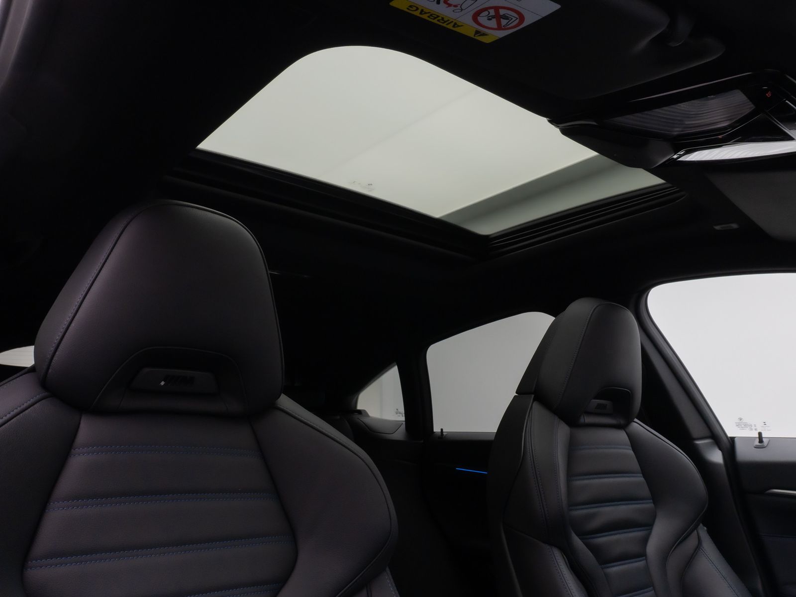 Fahrzeugabbildung BMW i4 M50 GranCoupé 360°Glasdach HUD DAB H/K 19Zoll