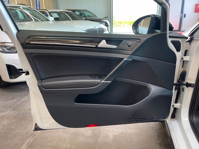 MYAUTOCENTER – Gebraucht- und Jahreswagen mit Werkstattservice in Pfaffenhofen Volkswagen Golf VII Lim. GTD BMT *Kamera*Klima*PDC*