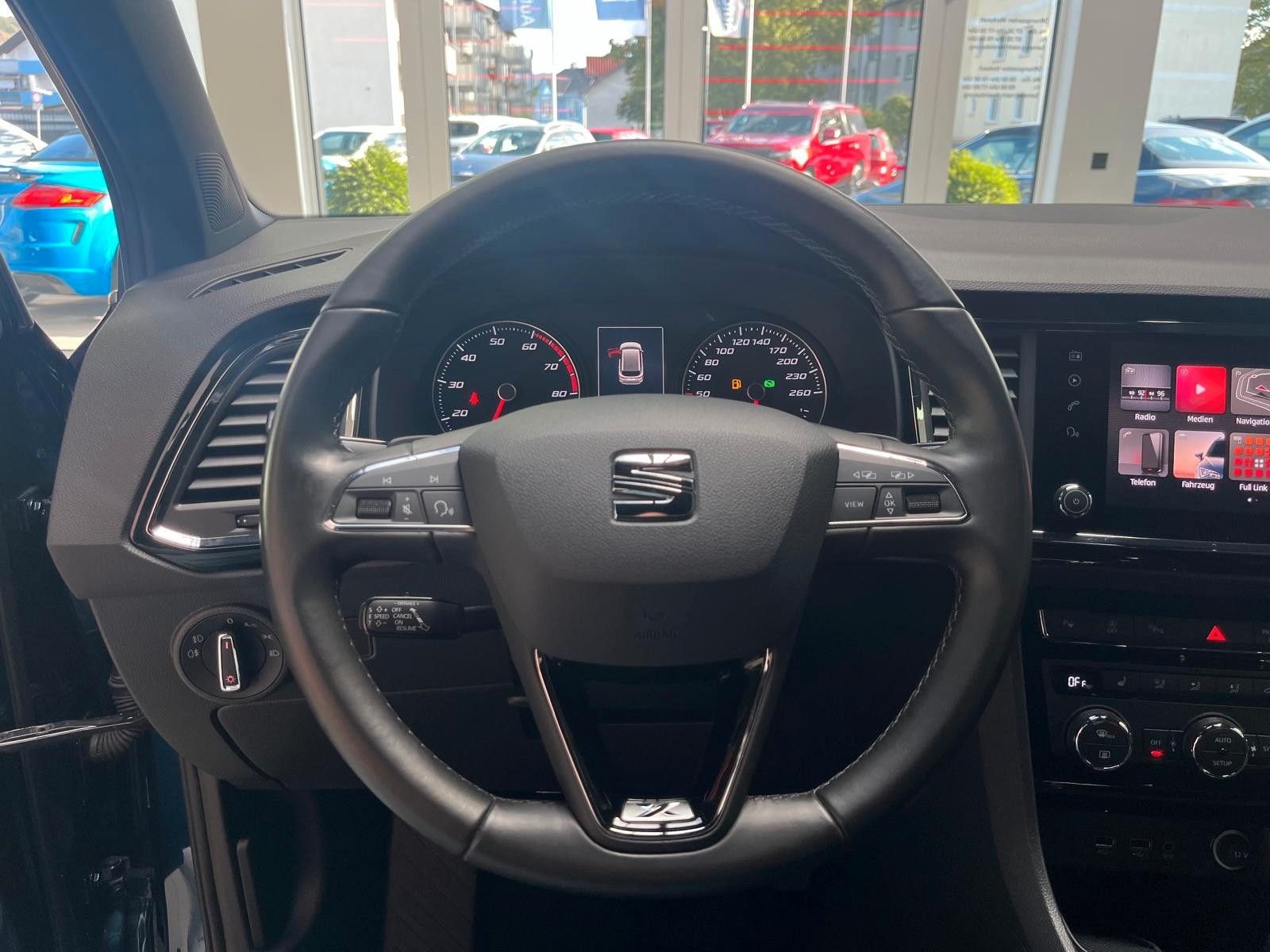 Fahrzeugabbildung SEAT Ateca 1.5 TSI DSG Xcellence*1.Hand*AHK*360°*App*