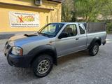Nissan NP300 2.5 tdi 2p. King Cab Premium - 4x4 - Nissan King Cab: Geländewagen