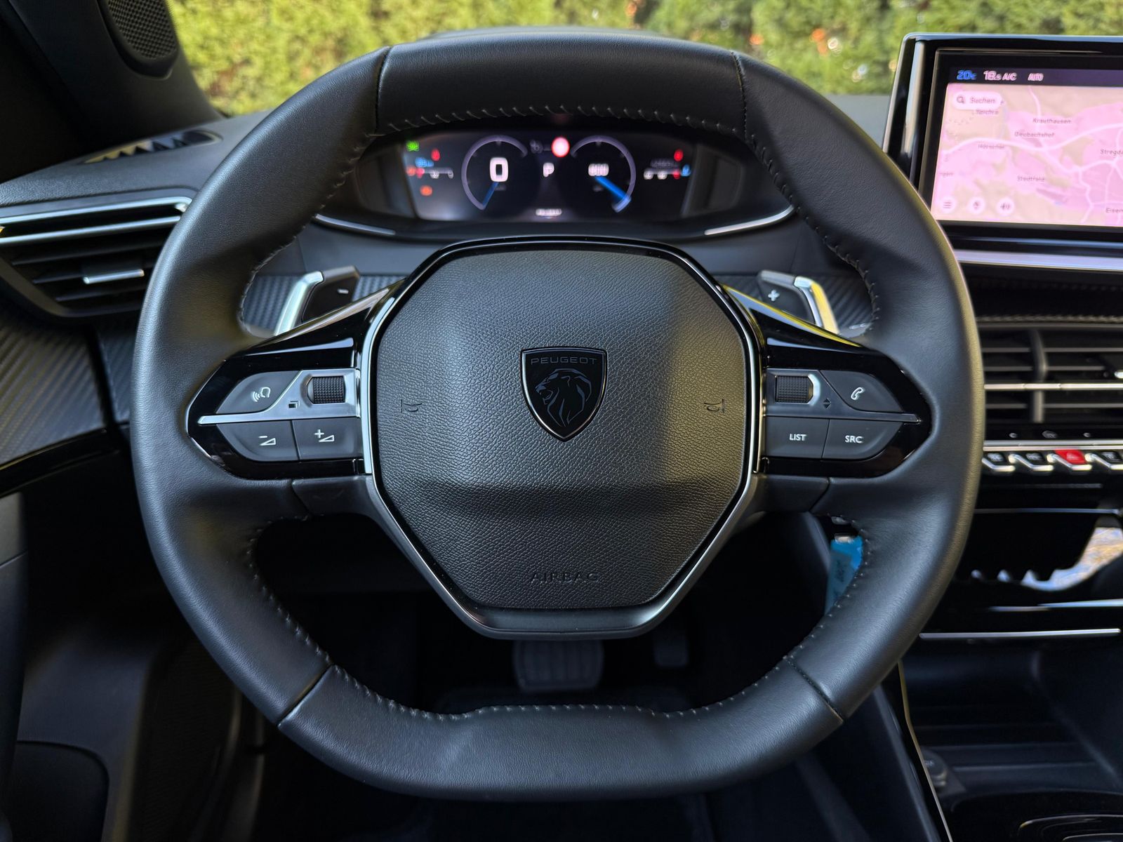 Fahrzeugabbildung Peugeot 2008 1.5Blue-HDI Allure LED+NAV+SHZ+AHK+KAM+VIRT